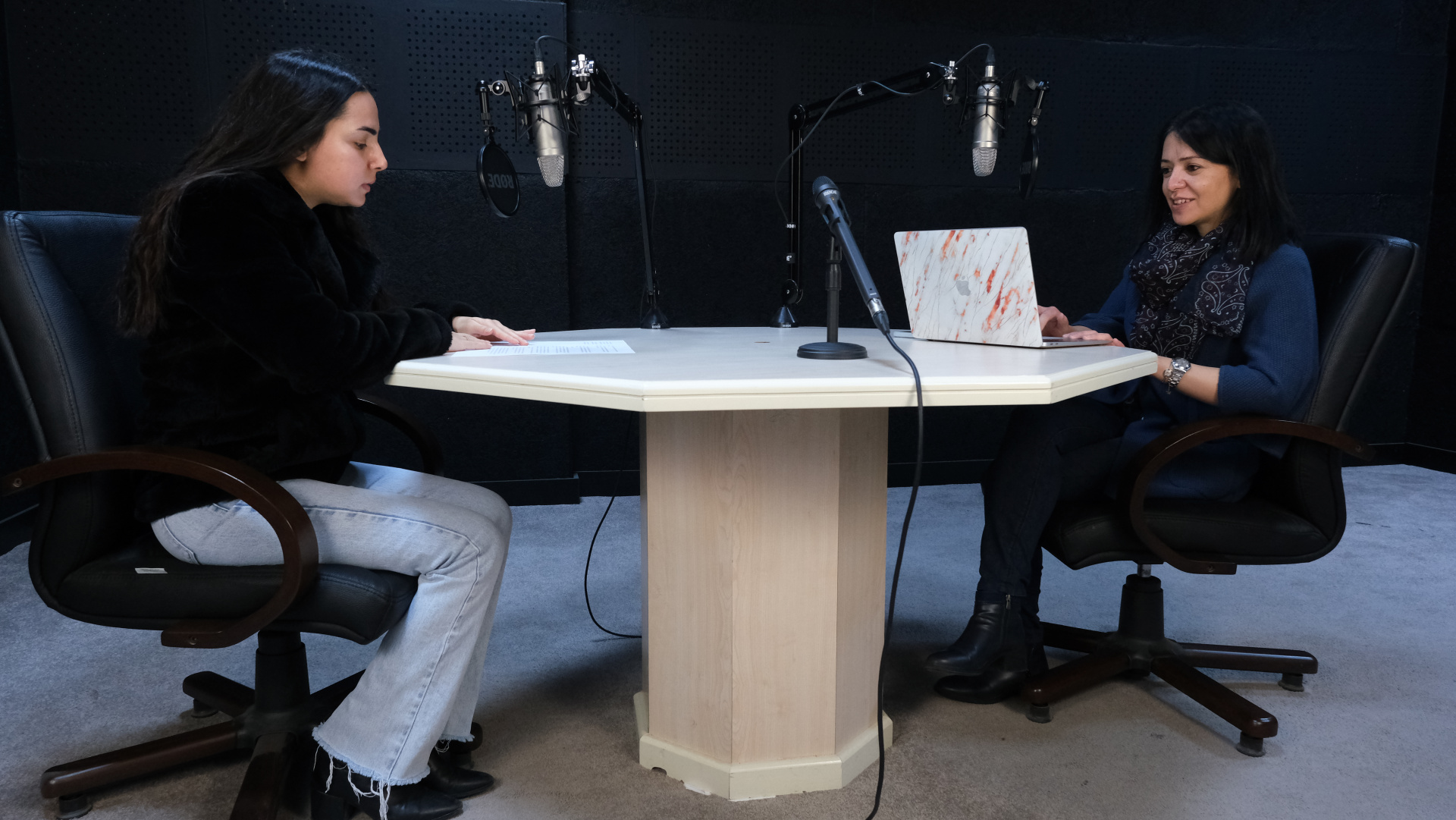 " Kadına Dair " Her Hafta